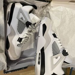 Retro 4 Military Black 