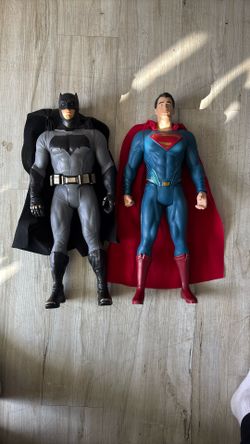 Batman And Superman Figures