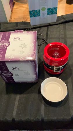 Scentsy Warmer, lightly used, Jolly, in box.