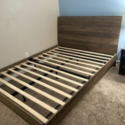 Queen Bed. Moving Our Sale.