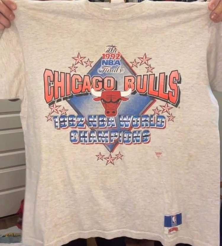 1992 Chicago Bulls championship shirt