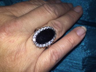 Size 8 Cocktail Ring Onyx Black Rhinestones Faceted EUC Big Statement Piece Jewel1-10
