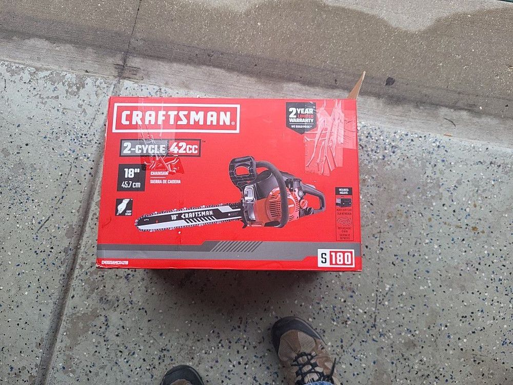 18 inch Craftsman Chainsaw New Gas powered