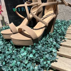 Windsor Nude High heels 