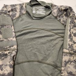 Army Combat Shirt ACS Flame Resistant, W911QY-11- O- 0011 Large 