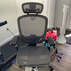 Office Desk chair In Excellent Condition 