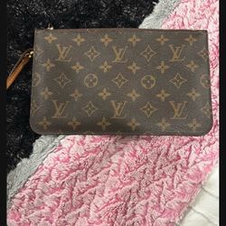 Louis Vuitton Monogram  Pochette Clutch Bag AUTHENTIC 