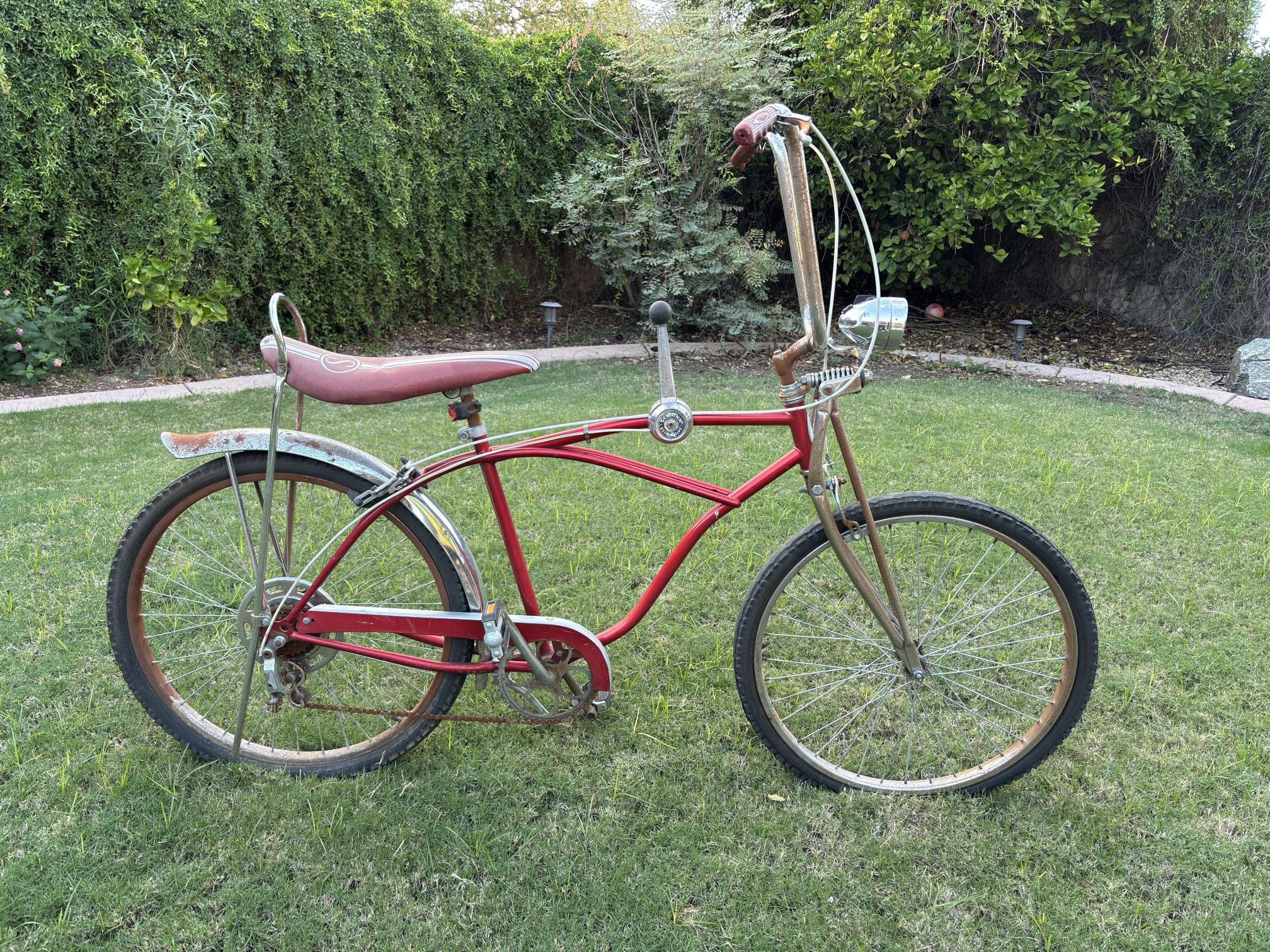 Schwinn Adult Stingray Cruiser Bike