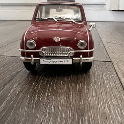 Diecast 1/18 scale 1950 REVELL - GOGOMOBIL T250 great condition 