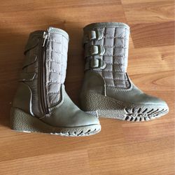 Toddler Boot - Size 7M