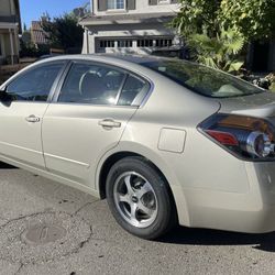 2010 Nissan Altima 