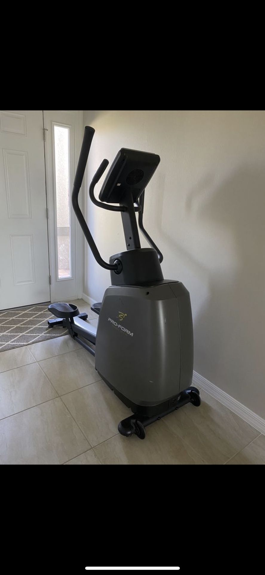 ELLIPTICAL WORKOUT MACHINE PRO FORM