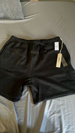 Essentials fear of god black shorts