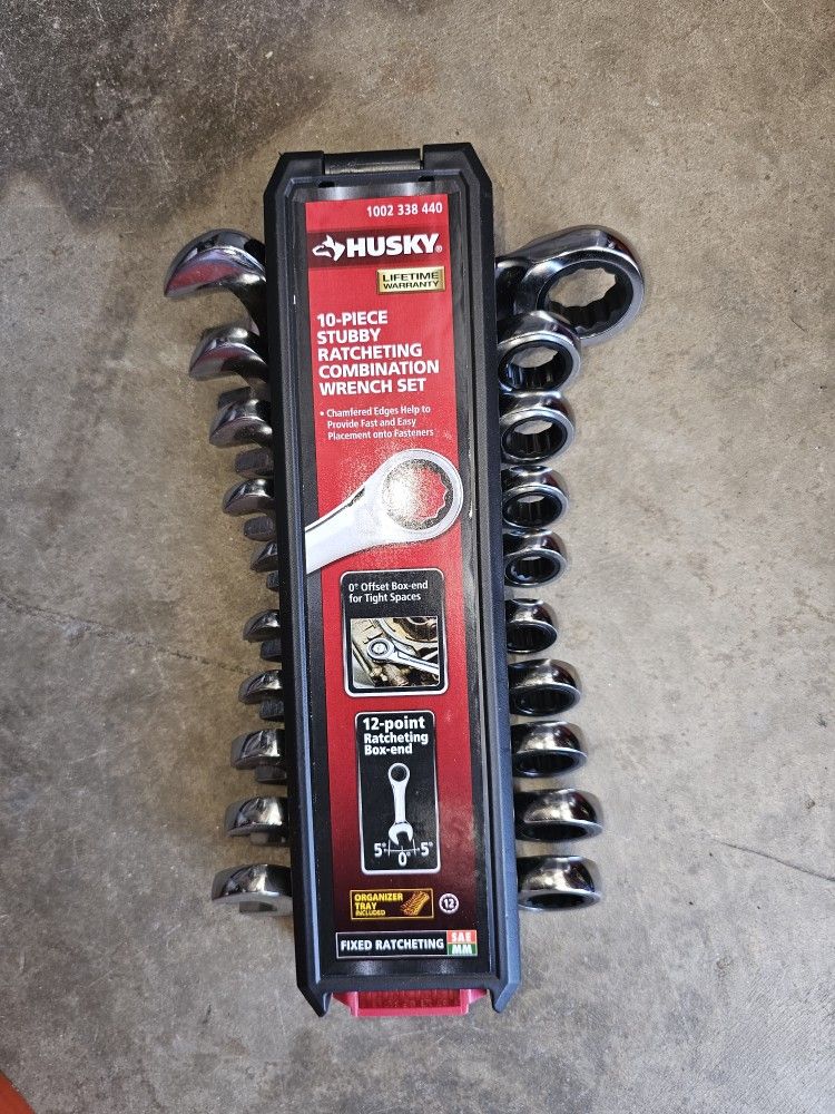 stubby ratcheting wrench