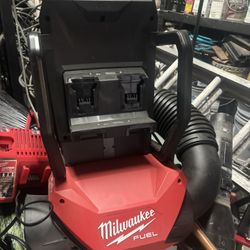 Milwaukee blower