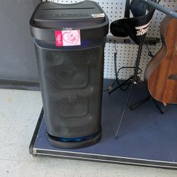 PORTABLE SPEAKER