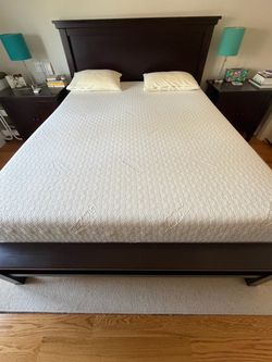 Queen Tempur-Pedic Mattress and pillows