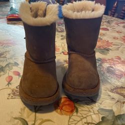 Toddler Uggs 