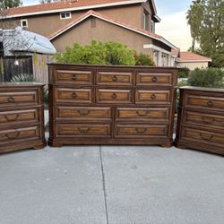 Solid Wood 16 Drawer Dresser Chest of Drawers and Nightstand Furniture Set Great Condition 
