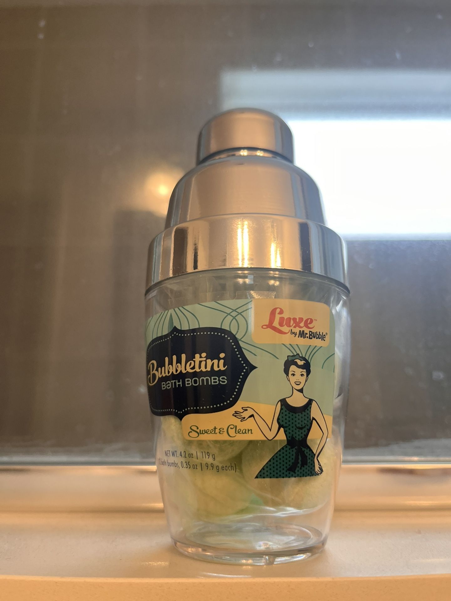 Bubbletini Bath Bombs & Martini Shaker 