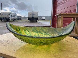 Beautiful Leaf Vessel Sink