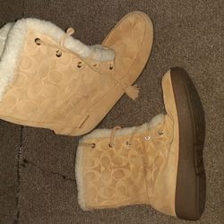 COACH WINTER BOOTS  SIZE 10