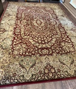 Nice kathy ireland home rugs by nourison 7’10”x10’10” like new