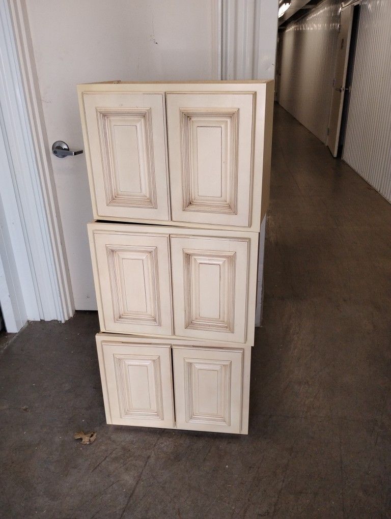 Antique White 24x18htx12 Depth