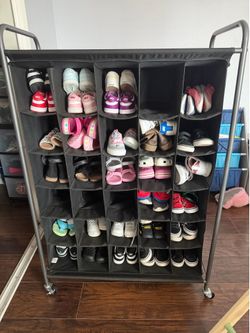 Shoe rack/ shoe storage