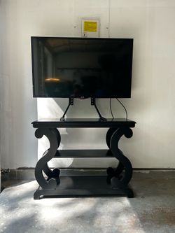 TV with Roku player