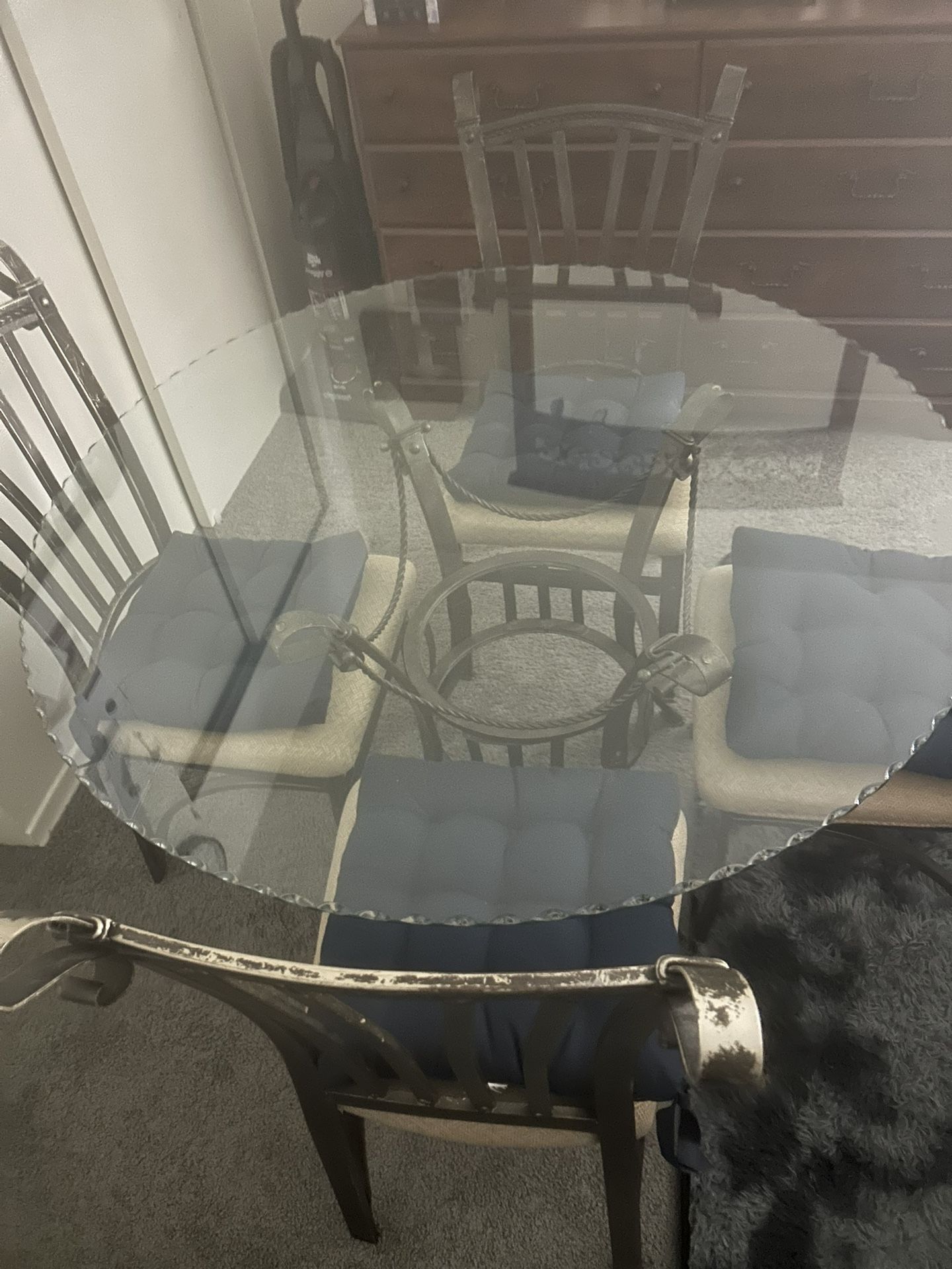Dining room table