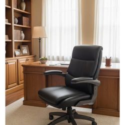 BRAND NEW IN BOX OFFICE CHAIR LA-Z-BOY