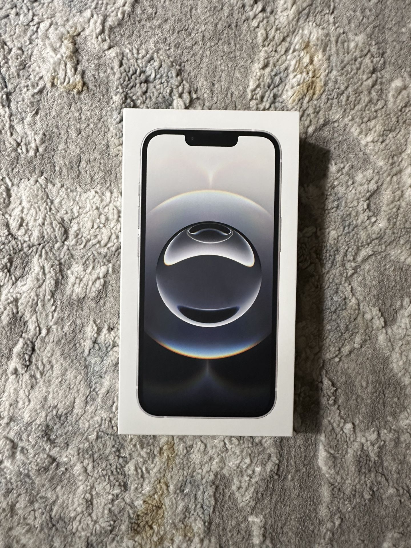 iPhone 16e
