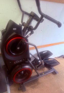 Bowflex Max Trainer M3, a compact hybrid fitness machine - Delivery AVAILABLE