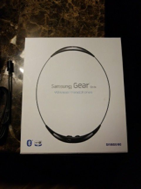 Brand New Samsung Gear Circle Wireless Headphones. NEED GONE ASAP!