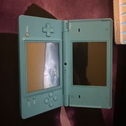 Nintendo DSI
