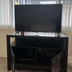 Insignia 44in TV 