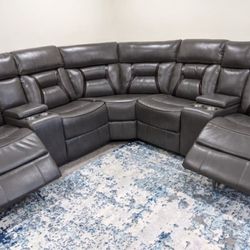 New Power Recliner Sectional Couch / Free Delivery 
