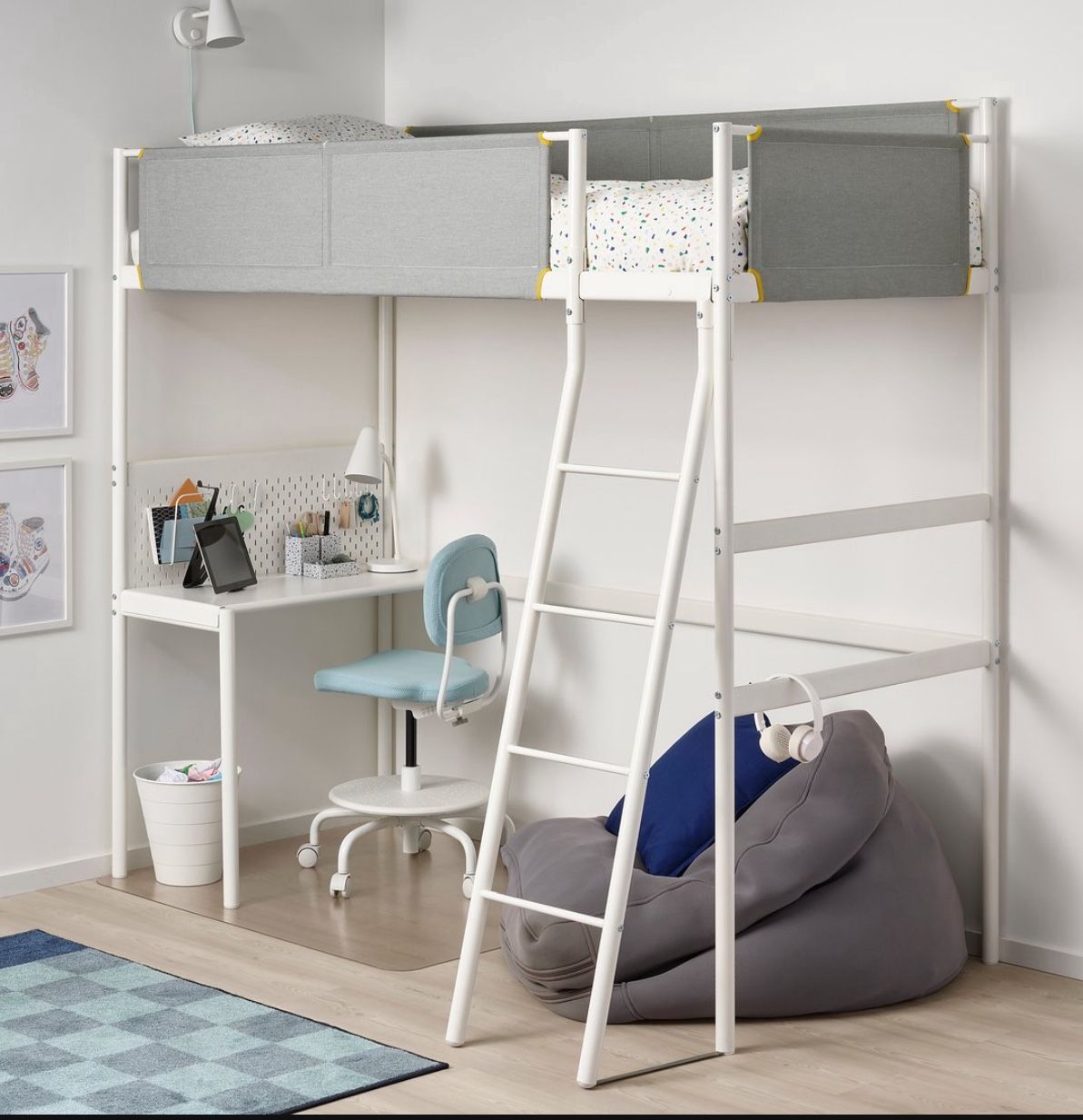 Kids loft Bed With desk (IKEA)
