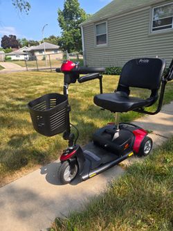 Mobility scooter