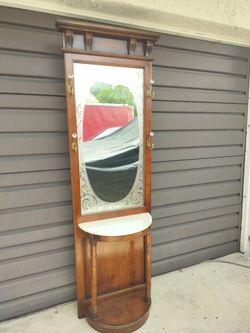 Vintage Pulaski mahogany hall tree