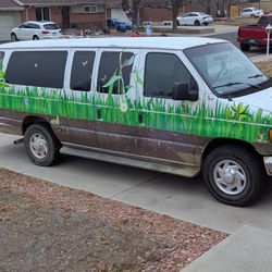 2005 Ford E-350