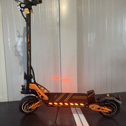 Dual-motor high-speed electric scooter