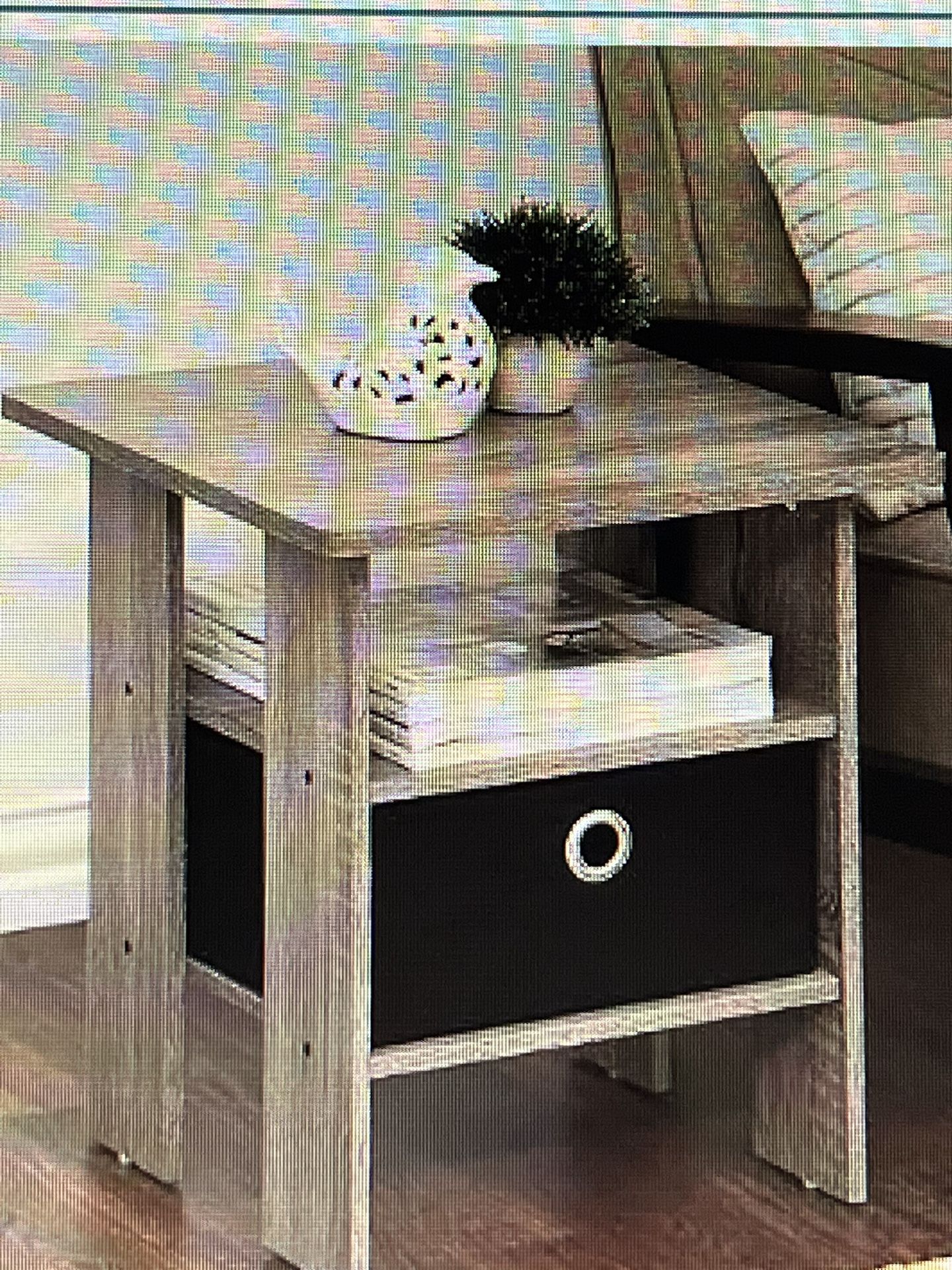 End Table / Night Stand