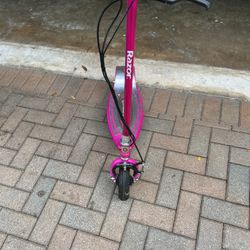 Razor electric scooter E 100