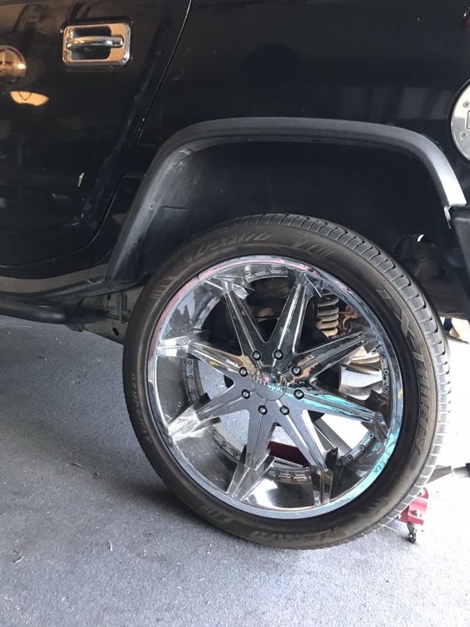 26 inch DUB wheels 8 lug GM 40 series tires set 4 95% tread
