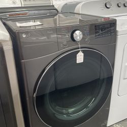 New Scratch And Dent LG Thinq Front Load Washer. 1 Year Warranty 