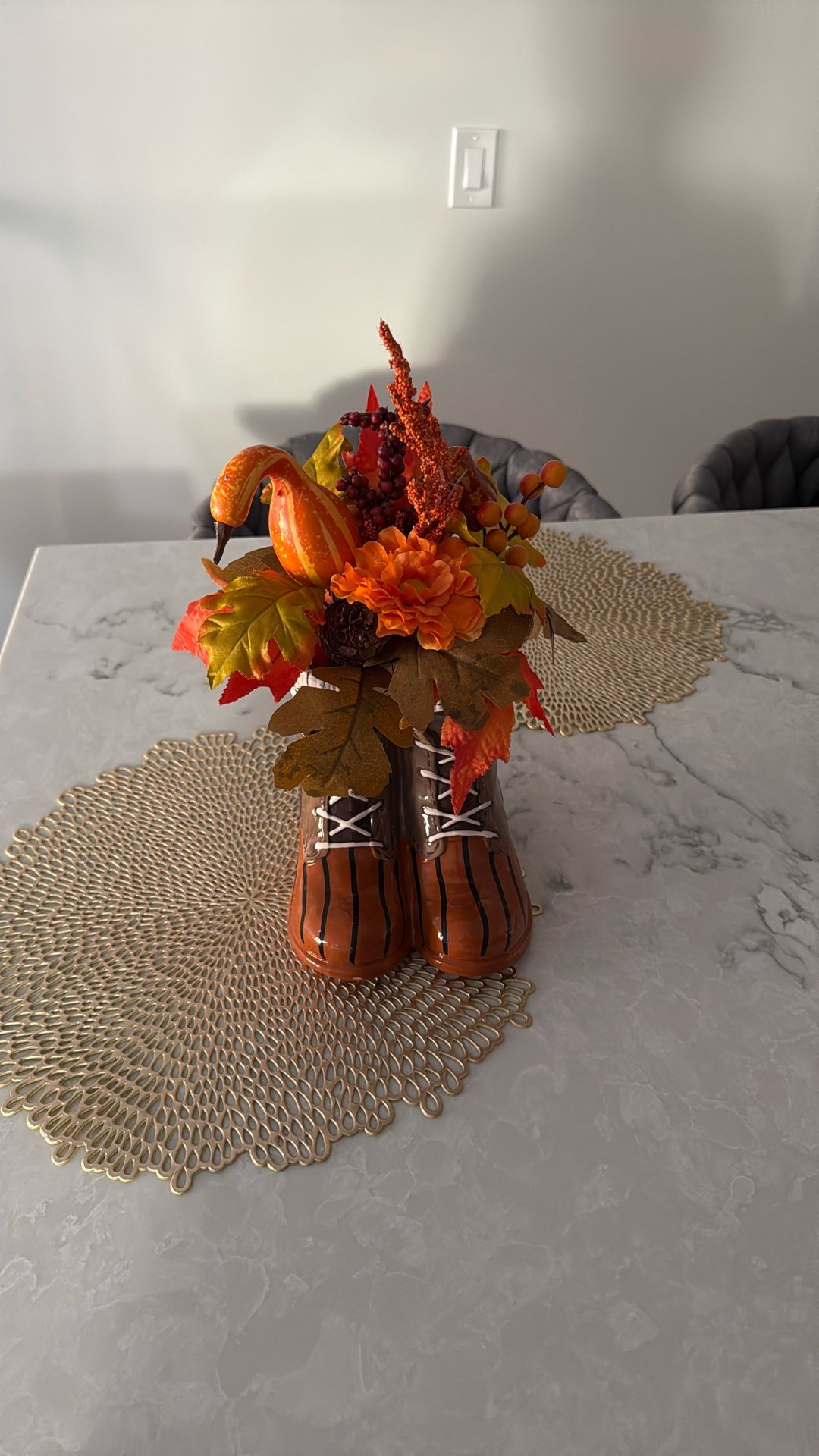 FALL Decorative Accent π