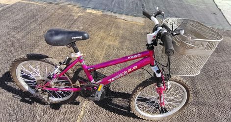 20" Kent Terra 2.0 Kids Mountain Bike - 7-Speed with Basket