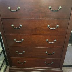 Dresser/Drawer Set